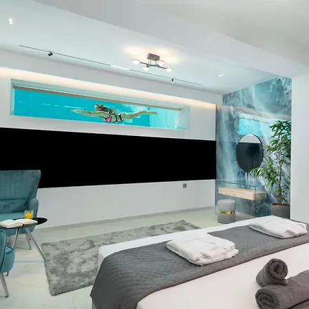 فيلة Trinity Luxury خيرسونِسوس