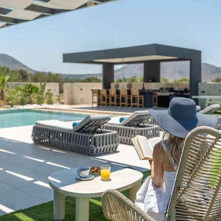 Trinity Luxury فيلة