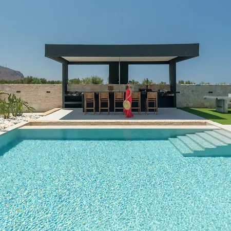 Trinity Luxury