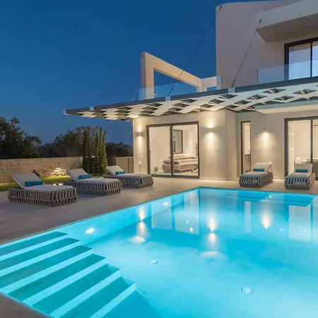 Trinity Luxury خيرسونِسوس