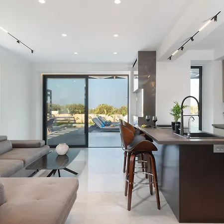 Trinity Luxury Villa