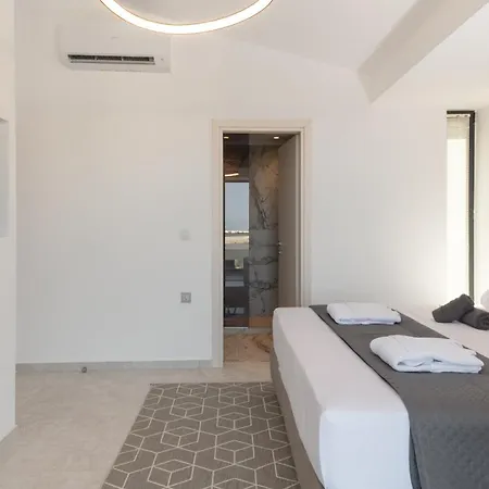 Trinity Luxury Villa *